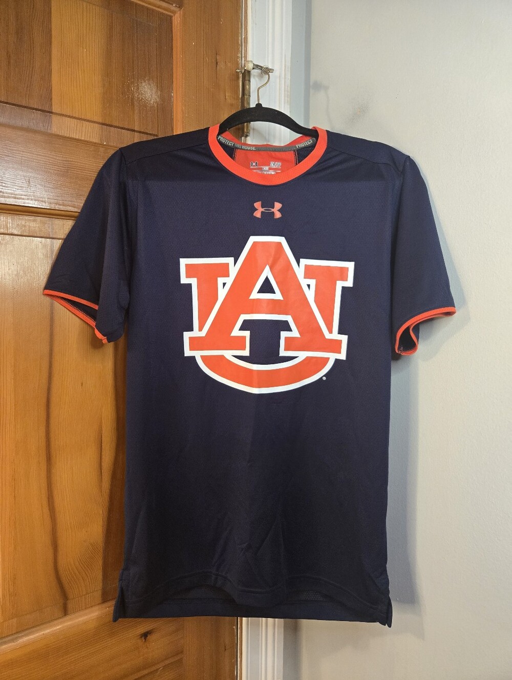 Under Armour Heat Gear Loose Navy and Orange Auburn Logo Performance Tee
